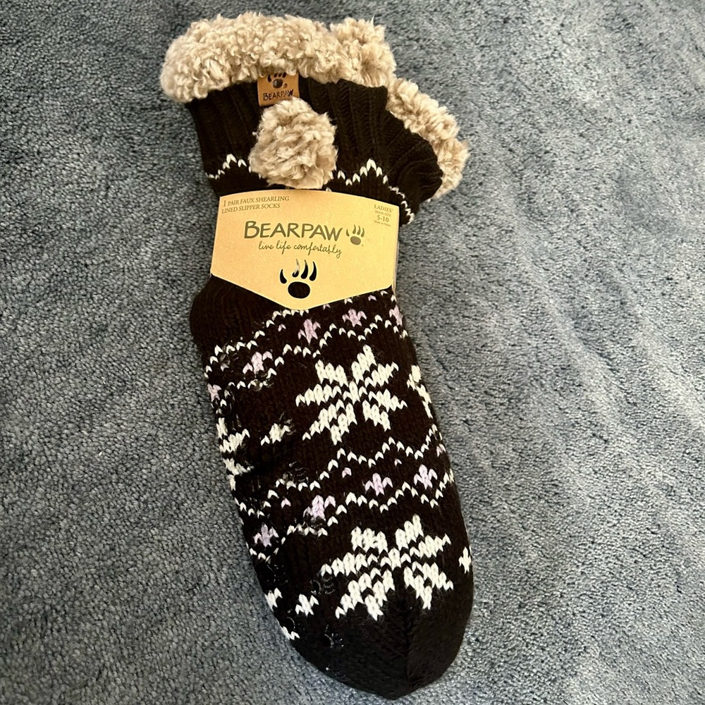 NWT Bearpaw Faux Shearling Lined Slipper Socks Ladies' Shoe Size 5-10